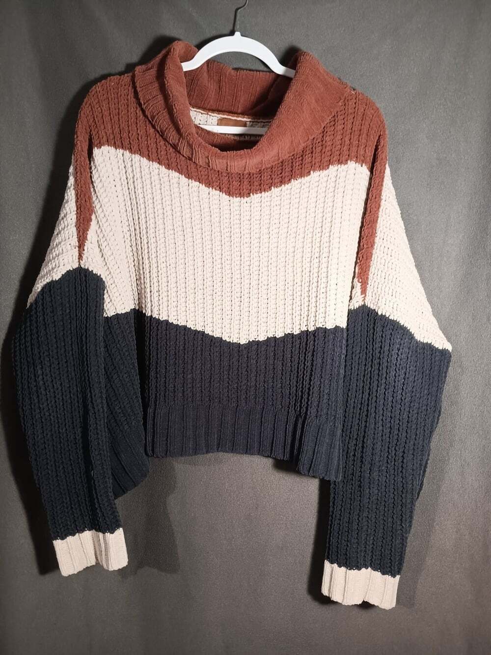 POL Chenille Colorblock Oversized Turtleneck Sweater Rust Navy Ivory Size Medium - Picture 2 of 4